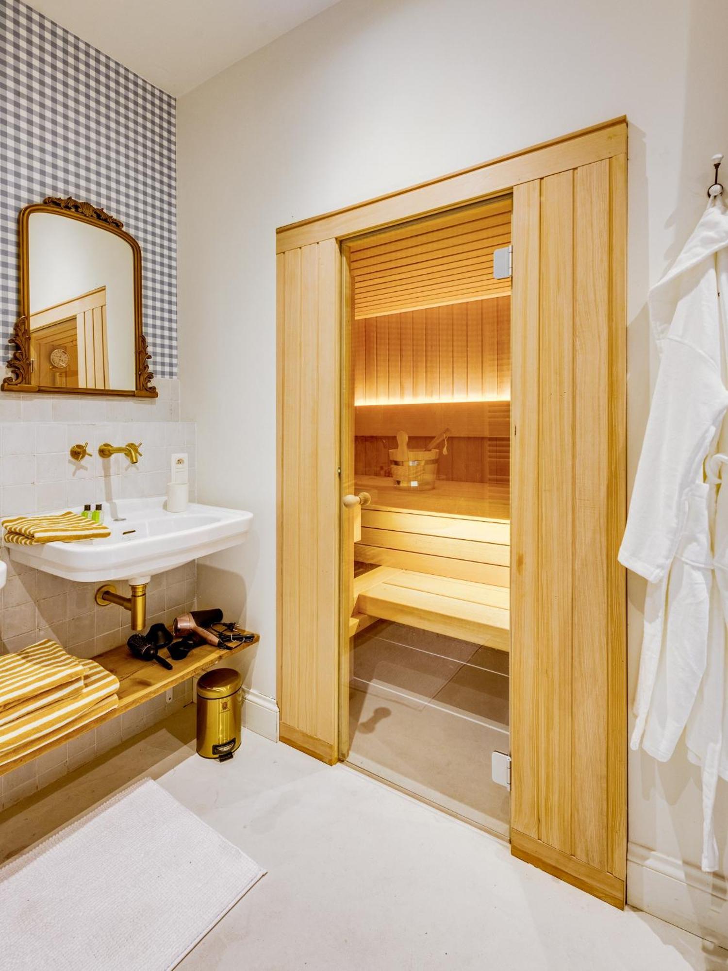 Romantic Escape And Wellness At Miss Tinguett In ברוז' מראה חיצוני תמונה